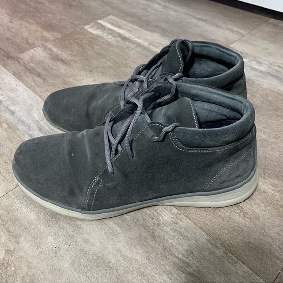 Men’s Eddie Bauer Chukka Boots - Picture 5 of 5